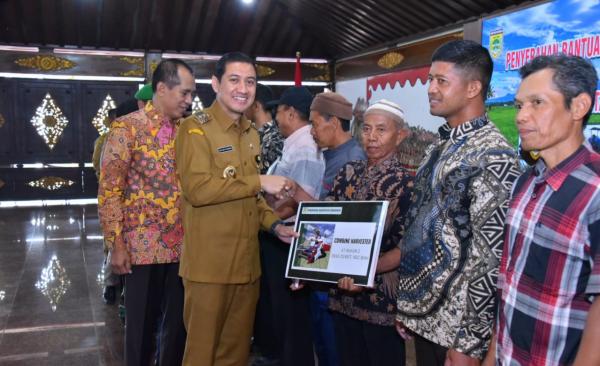 Pemkab Sukoharjo Salurkan Bantuan Pertanian Rp24 Miliar, 250 Paket Dibagikan ke 12 Kecamatan