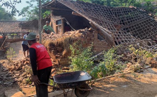 Robohnya Rumah Lansia di Ponorogo Diduga Karena Aktifitas Tambang