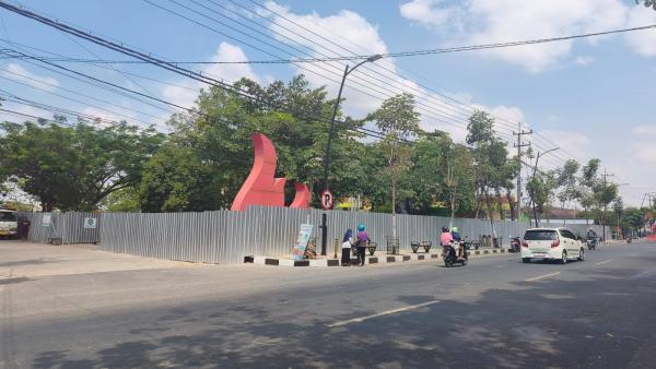 Dianggarkan Rp18,8 Miliar, Proyek Revitalisasi Taman Rajekwesi Bojonegoro Mulai Dikerjakan