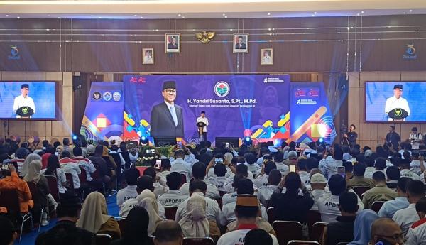 Mendes Yandri ke Kepala Desa di Sulsel: Isu Warung Ditutup Dekat Koperasi Merah Putih Itu Hoaks