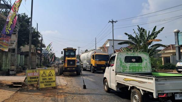 Jalan Jepara-Kelet Ditarget Rampung Akhir Tahun, Betonisasi Titik Rusak Parah Sekuro Jadi Prioritas