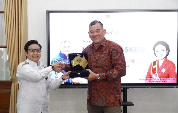 Plt Bupati Cilacap Bahas Peluang Investasi dan Pendidikan dengan Konsul Jenderal Australia