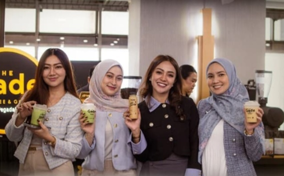 Gen Z Jadi Incaran Pengembangan Bisnis, Ini Strategi Cafe Surabaya Bertahan di Tengah Ekonomi Lesu