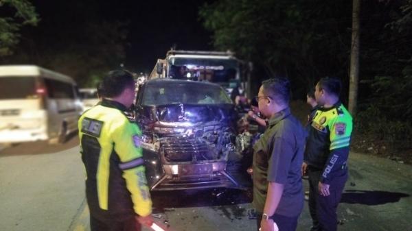 Polisi Beberkan Kronologi Kecelakaan Mobil yang Dinaiki KH Anwar Zahid di Bojonegoro