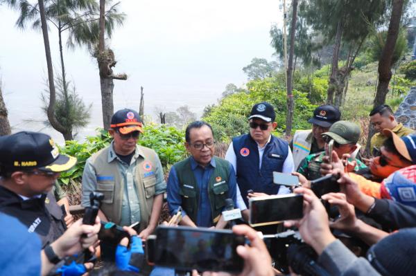 Kebakaran Bromo Meluas hingga 899 Hektare, Dua Titik Api Masih Aktif
