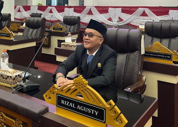 Paripurna HUT RI ke-81 Berlangsung Khidmat, Rizal Bantah Tertidur: Sedang Dengarkan VN