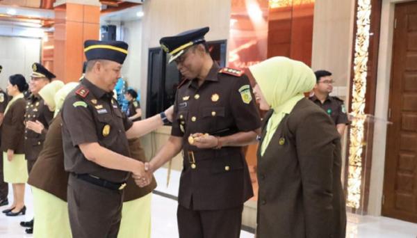 Dilantik Kajati Jatim, Mohamad Rohmadi Resmi Jadi Kajari Bojonegoro