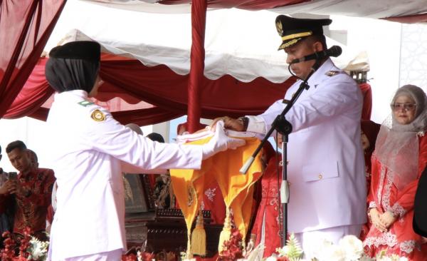 Ribuan Warga Tumpah di Gedung MTQ, HUT ke-81 RI di Pidie Jaya Berlangsung Meriah