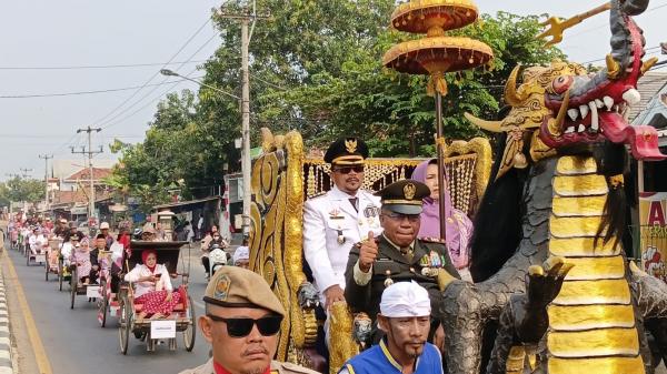 Kereta Kencana dan Becak, Cara Warga Jatibarang Indramayu Merayakan Kemerdekaan