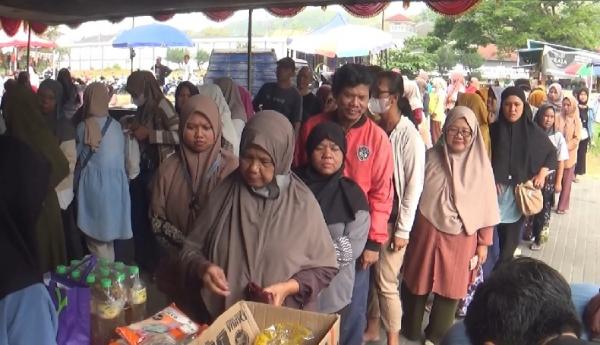 Pasar Murah Pemkab Bantul Diserbu Ibu-Ibu, Beras hingga Telur Diburu