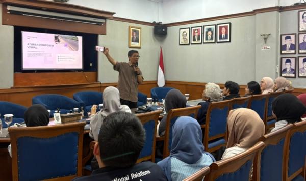Kedutaan Besar AS Gelar Pelatihan Mobile Journalism di Bandung