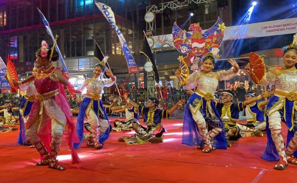 Ribuan Warga Tumpah Ruah Saksikan Serunya Festival Kentongan Banyumas