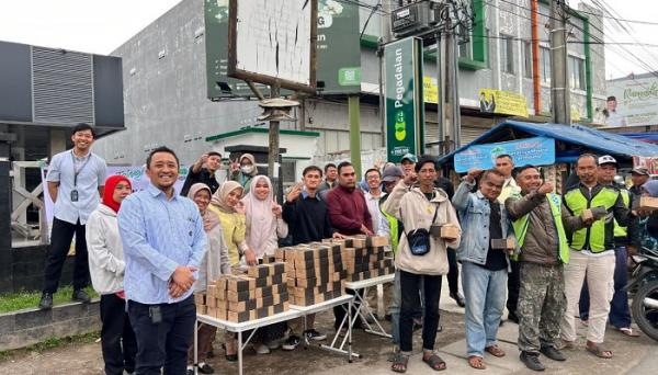 Bantu Kebutuhan Pangan Warga dan Berdayakan UMKM, Pegadaian Gelar Program Mengetuk Pintu Langit