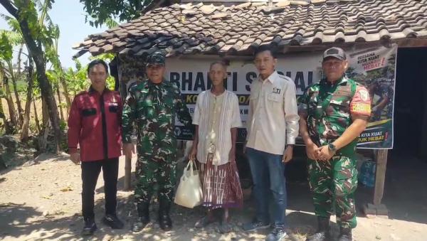 Kodim Nganjuk Gandeng Jurnalis dan Elemen Masyarakat, Bagikan Sembako di 20 Kecamatan