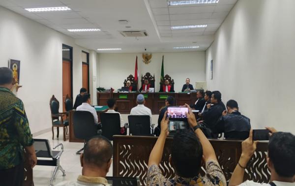 Kasus Penganiayaan, Anggota DPRD Kabupaten Bekasi Nyumarno Ajukan Tahanan Kota