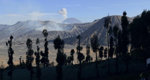 Bromo Gaspol, Semeru Masih Dikunci! Ini Alasan TNBTS Belum Buka Pendakian