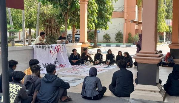 Mahasiswa Univet Bantara Sukoharjo Demo, Desak Rektor Transparan soal Dana KKN