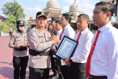 Bongkar Kasus hingga Inovasi Layanan, 35 Personil Polres Grobogan Diganjar Penghargaan Kapolres