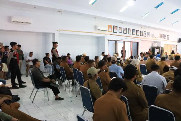 LP-HAM Sulbar Demo di DPRD Majene Soal Penetapan Desil