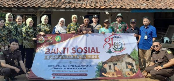 Hari Lahir Kejaksaan RI ke-81, Kejari Purwakarta Gelar Baksos