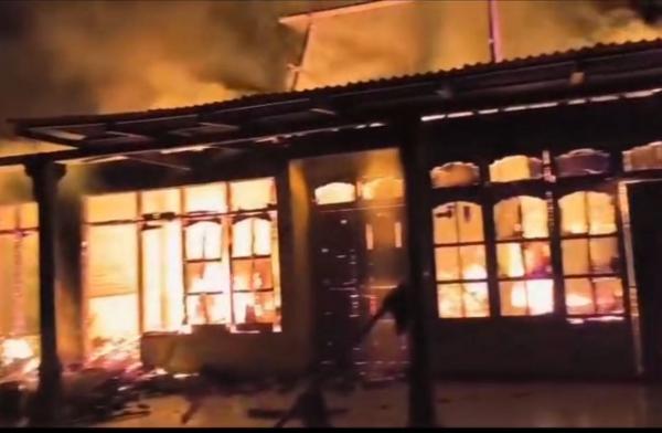 Kebakaran Hebat Hanguskan Rumah di Desa Karangpatihan Ponorogo, Kerugian Puluhan Juta