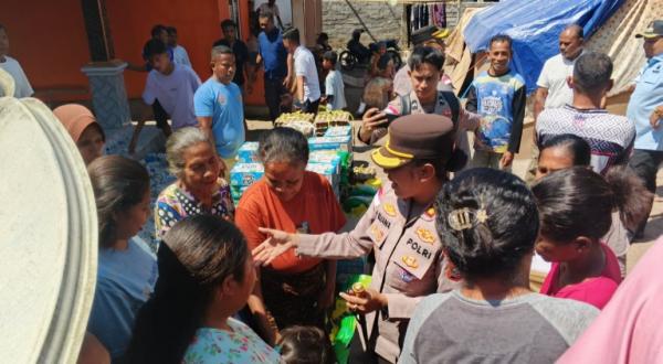 Solidaritas dari Timor untuk Flores, Polres TTU Salurkan Bantuan untuk Korban Gempa Ende