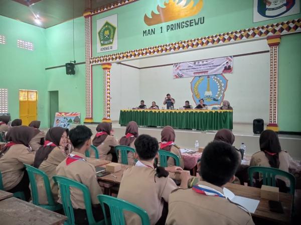 Tingkatkan Literasi Pelajar, PWI Pringsewu Gelar Diklat Dasar Jurnalistik di MAN 1