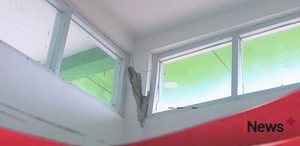 Gedung Baru Puskesmas Salupangkang Retak, Pasien dan Keluarga Khawatir Ambruk