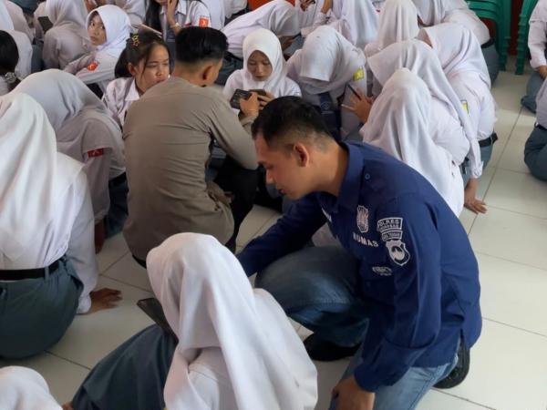 Polres Grobogan Bekali Pelajar SMK Asta Mitra dengan Literasi dan Etika AI
