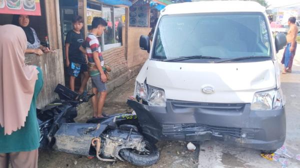 Kecelakaan Beruntun di Mamasa: Mobil Box Tabrak 3 Sepeda Motor di Aralle