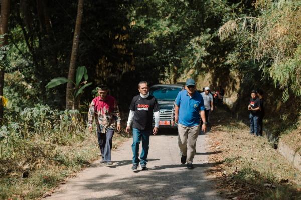 Jalan Rusak Parah di Brondong Bruno, Ketua DPRD Purworejo Turun Langsung