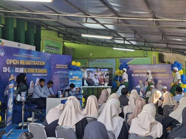 Bukan Sekadar Sekolah Islam, Al Azhar 36 Bandung Punya Kelas Tahfiz hingga Digital!