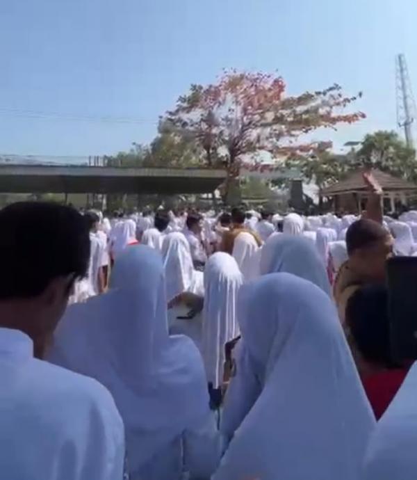Siswi SMA di Pamanukan Subang Diduga Dicabuli Oknum Guru, Ratusan Siswa Demo di Sekolah