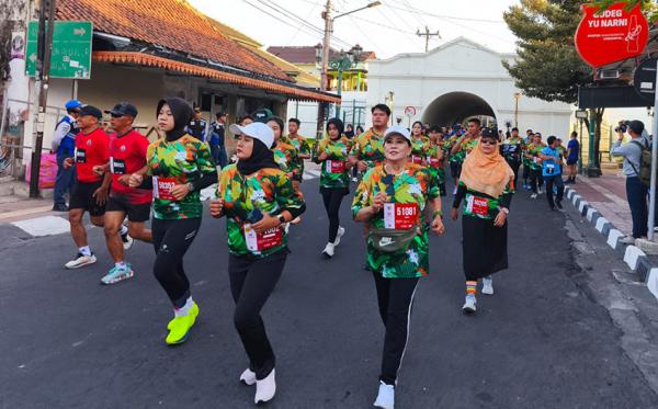 Kisah Novia Lie dan Anak-Cucu Raih Medali di TNI RUN 2026, Jadi Teladan Lintas Generasi