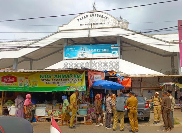 Potensi Parkir di Sekitar Pasar Kutoarjo Dinilai Masih Besar, Dishub Diminta Naikkan Target