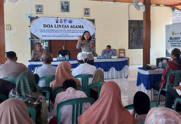 Tekan Angka Kecelakaan, Satlantas Polres Grobogan Gelar Doa Lintas Agama di Titik Rawan  Kuripan