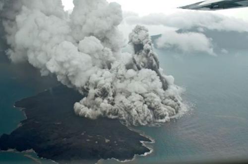 Erupsi Anak Krakatau Berlanjut Rabu Ini Disertai Gempa