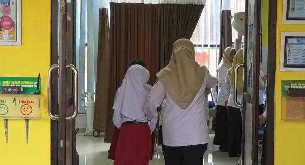 Siswa dan Guru di Kota Madiun Alami Mual dan Muntah Usai Santap Menu MBG, SPPG Milik Siapa?