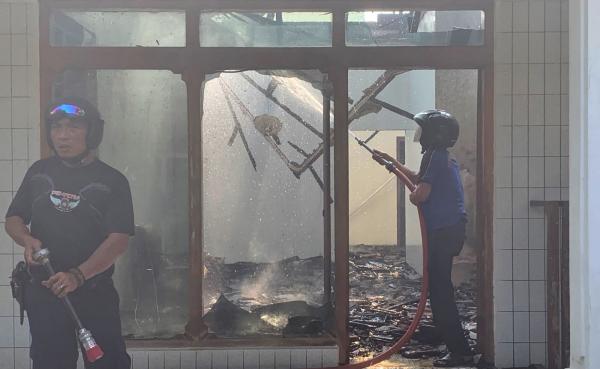 Rumah Terbakar di Pemukiman Padat Penduduk Bikin Panik Warga Ponorogo