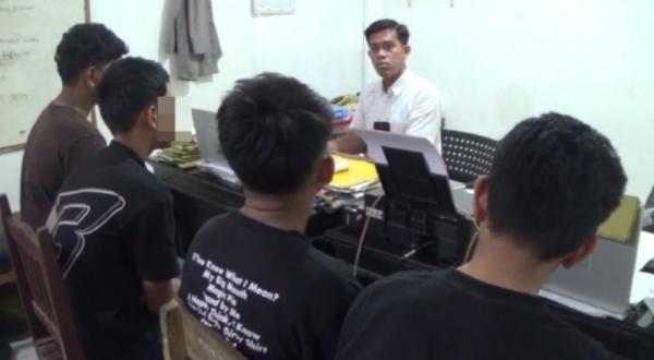 Empat Pelajar Ditangkap Usai Bacok Pelajar SMA dan Sales Roti di Gowa