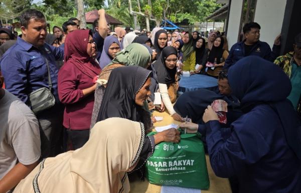 Sembako Terjangkau dan Cek Kesehatan Gratis Jadi Magnet Pasar Rakyat di Sukarame