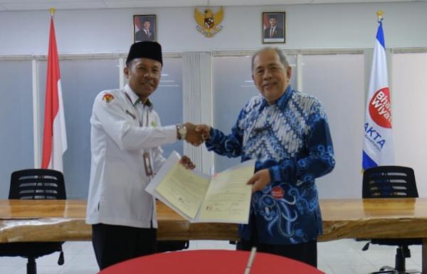 Bukan Sekadar Belajar di Kelas, 20 Siswa MAN Kota Kediri Ini Diajak Riset Nanoteknologi Langsung