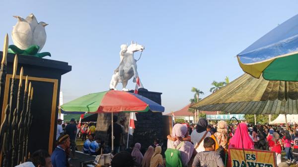 Bazar HUT ke-65 Korem 071/Wijayakusuma Jadi Ruang Harapan bagi UMKM