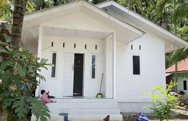 Bagai Mimpi, Guru Ngaji di Aceh Utara Kini Punya Rumah Layak Huni dari TNI