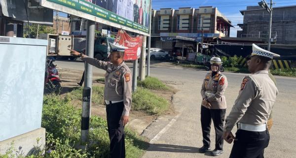 Traffic Light Mati di Simpang Layang Meureudu, Polisi Temukan Gangguan Panel Kelistrikan