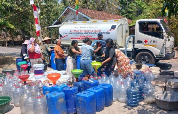Kekeringan Meluas, PMI Grobogan Gelontorkan Hampir 1 Juta Liter Air Bersih ke 71 Desa
