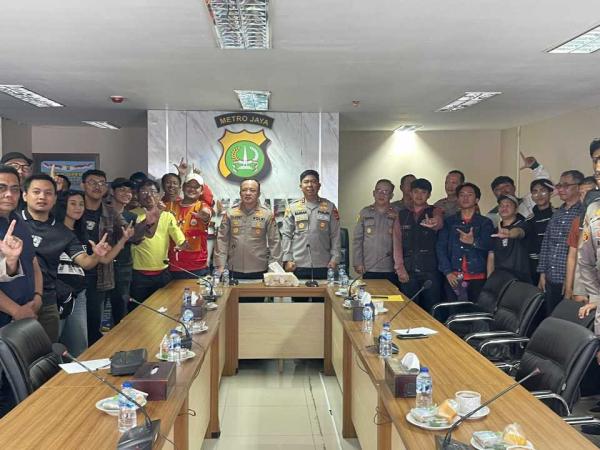 Kapolres Depok Rakor dengan Jakmania Jelang Persija vs Persib, Ini Pesannya