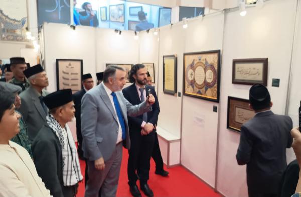 Tokoh Muslim Amerika dan Dubai Terkejut Lihat Festival Kaligrafi Internasional Gontor
