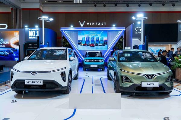 Intip Tren Mobil Listrik Keluarga di GIIAS Bandung, Ada Garansi Nilai Jual Kembali hingga 80 Persen!