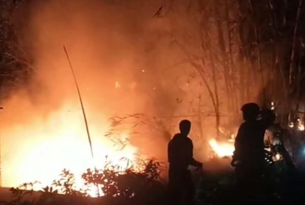Ditinggal Salat Magrib, Rumah Kakek di Mendelem Ludes Dilalap Api